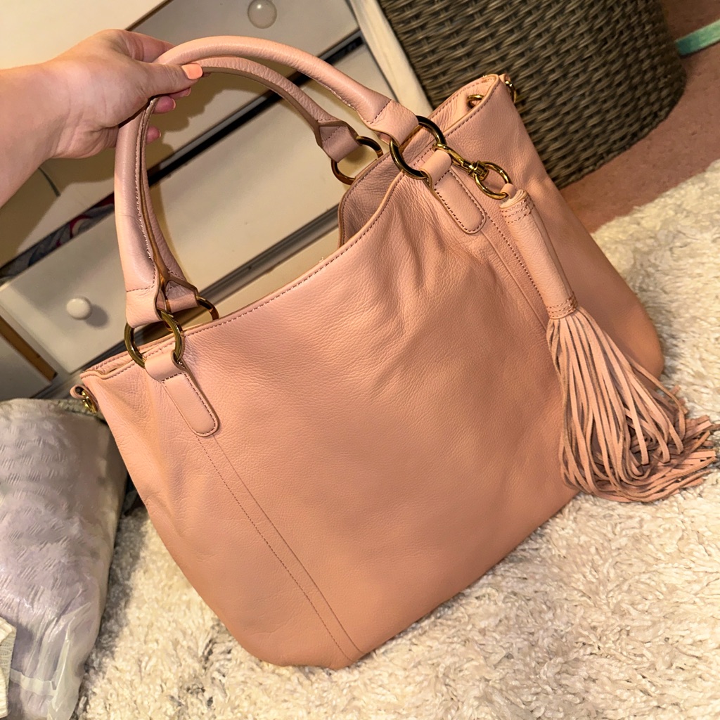 Gili Pink Leather Handbag With Tassel
